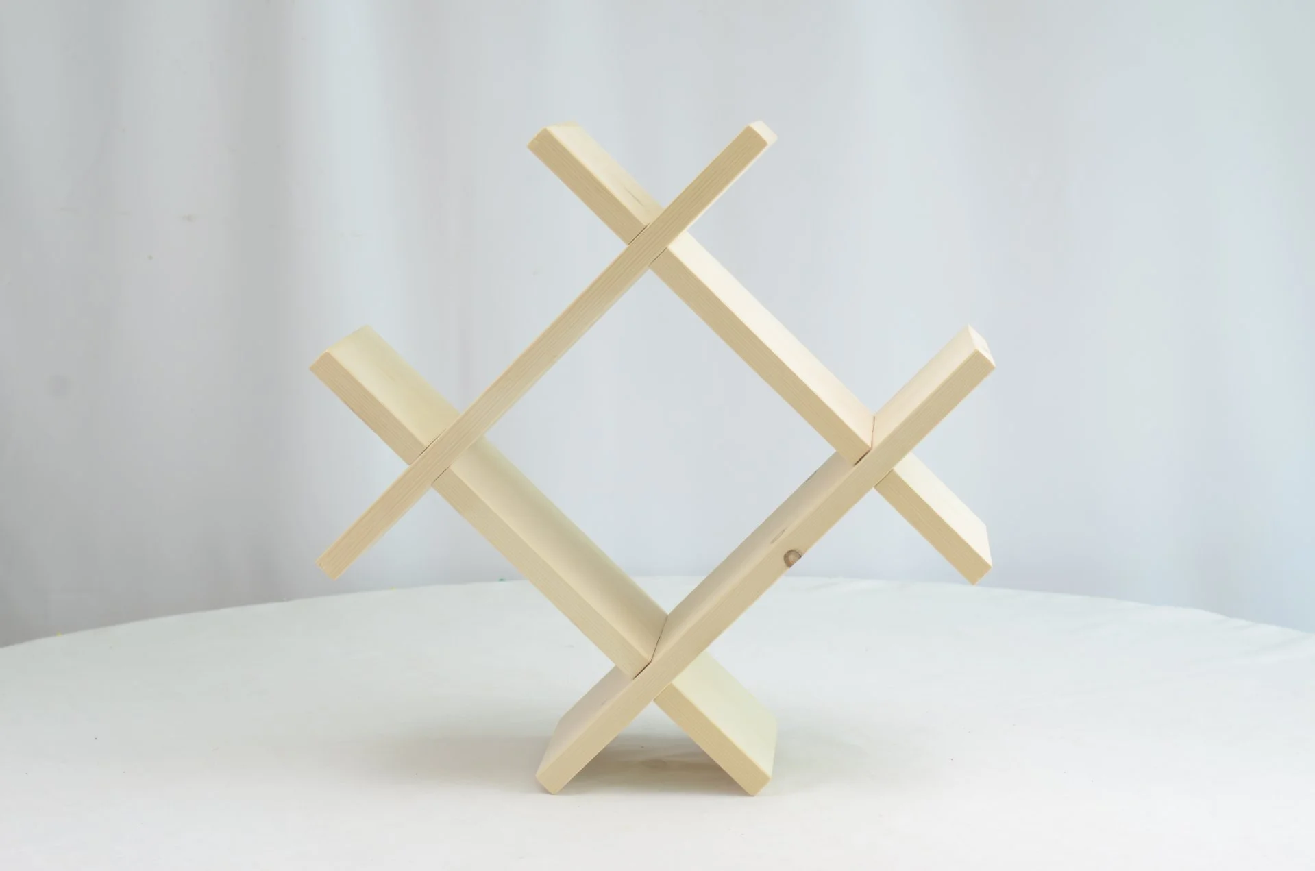 3D Bookshelf Holder - For floor, table, or wall LLOEL
